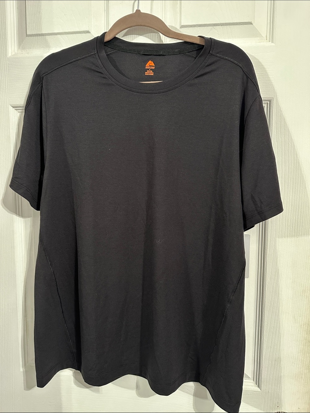 Men's Black Crew Neck Short-Sleeve Shirt
 Size L (42-44)